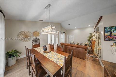 14220 SW 92nd St, Miami FL - photo 12 of 35