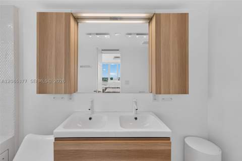 2150 Sans Souci Blvd Ph-D1, North Miami FL - photo 18 of 35