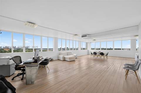 2150 Sans Souci Blvd Ph-D1, North Miami FL - photo 6 of 35