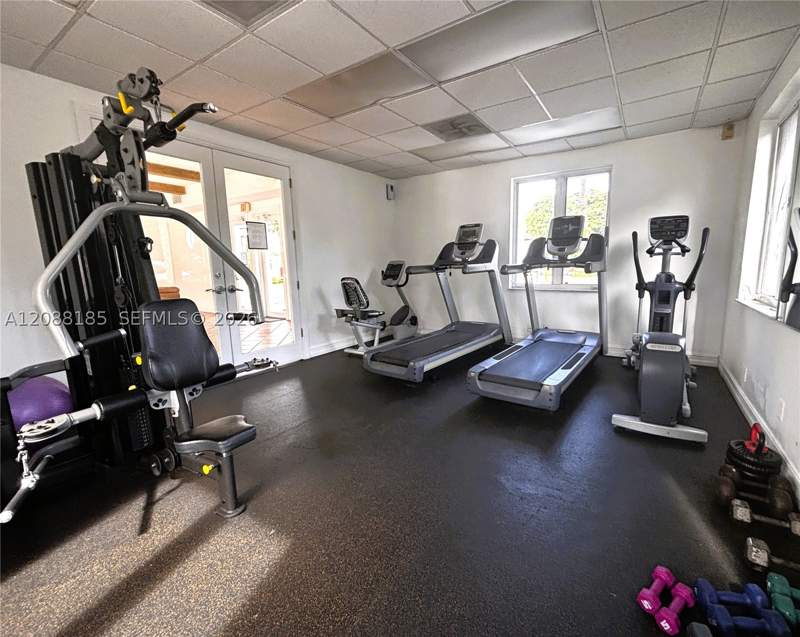 2 bedroom Condominium at 6703 N Kendall Dr 405, Villas Of Pinecrest Condo, Pinecrest — photo 4