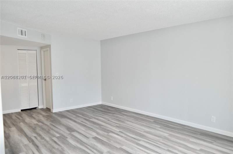 1 bedroom Condominium at 16570 NE 26th Ave 4D, Reef South Condo, North Miami Beach — photo 5