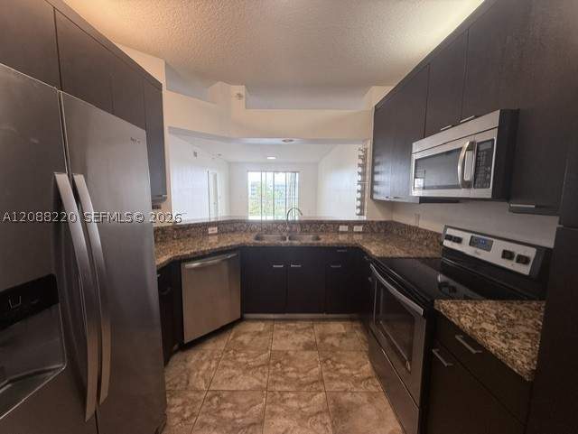 2 bedroom Condominium at 10730 NW 66th St 403, Captiva Condo A, Doral — photo 4