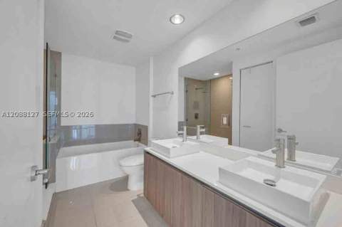201 SW 17th Rd 302, Miami FL - photo 10 of 27