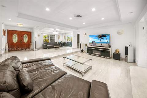 19885 NE 22nd Ave, Miami FL - photo 13 of 54
