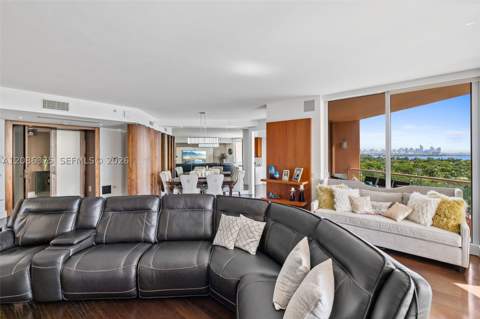 60 Edgewater Dr 9D, Coral Gables FL - photo 7 of 42