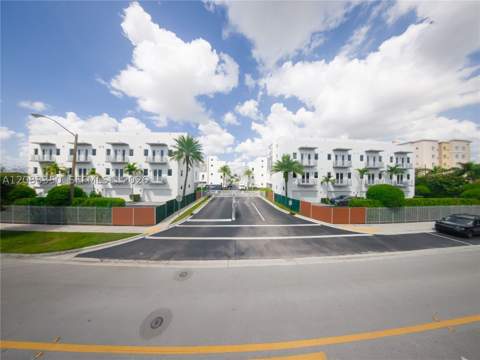 9165 NW 33rd St 9165, Doral FL - photo 11 of 62