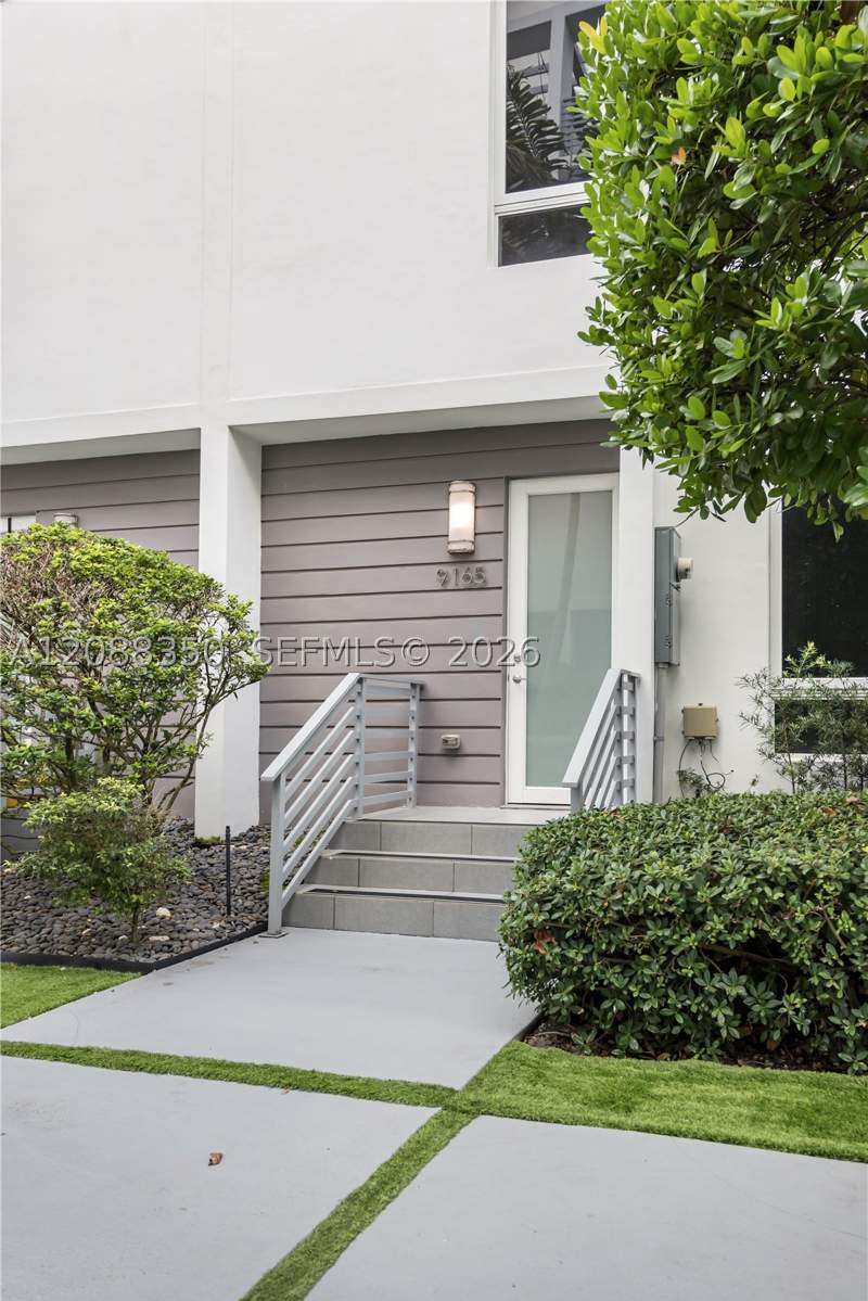 4 bedroom Condominium at 9165 NW 33rd St 9165, Contempo Townhomes, Doral — photo 4