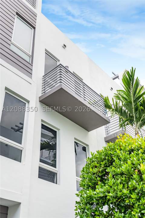 9165 NW 33rd St 9165, Doral FL - photo 7 of 62