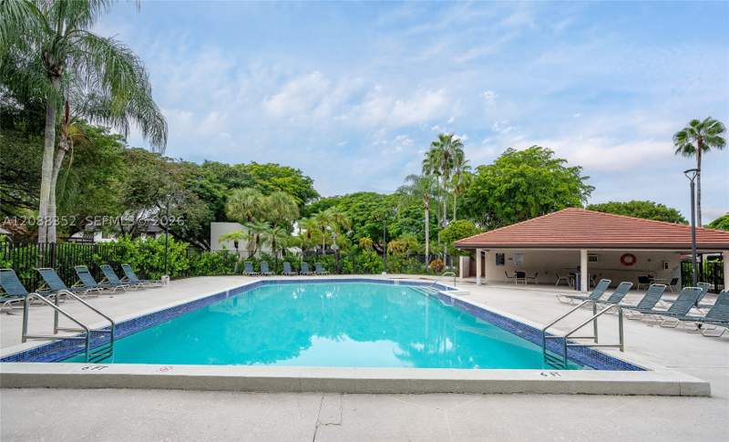 3 bedroom Townhouse at 8999 SW 133rd Ct B, Calusa Point, Miami — photo 2