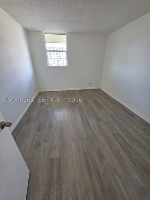 4550 NW 9th St 605E, Miami FL - photo 19 of 34