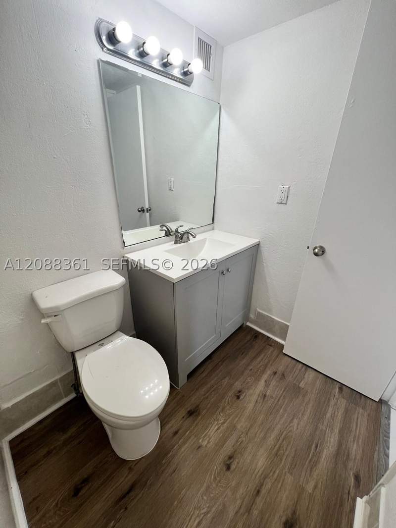 1 bedroom Condominium at 4550 NW 9th St 605E, Yolanda Villas Condo, Miami — photo 4