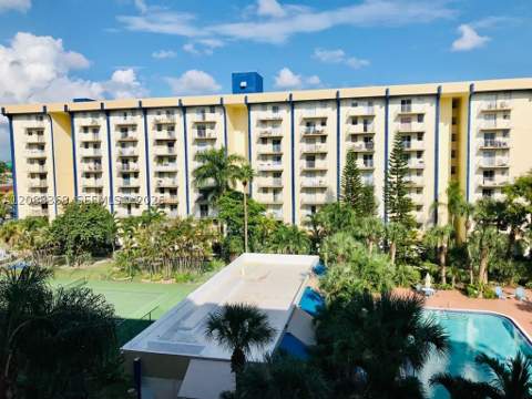 4550 NW 9th St 606E, Miami FL - photo 13 of 23