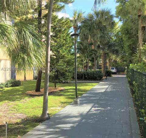 4550 NW 9th St 606E, Miami FL - photo 15 of 23