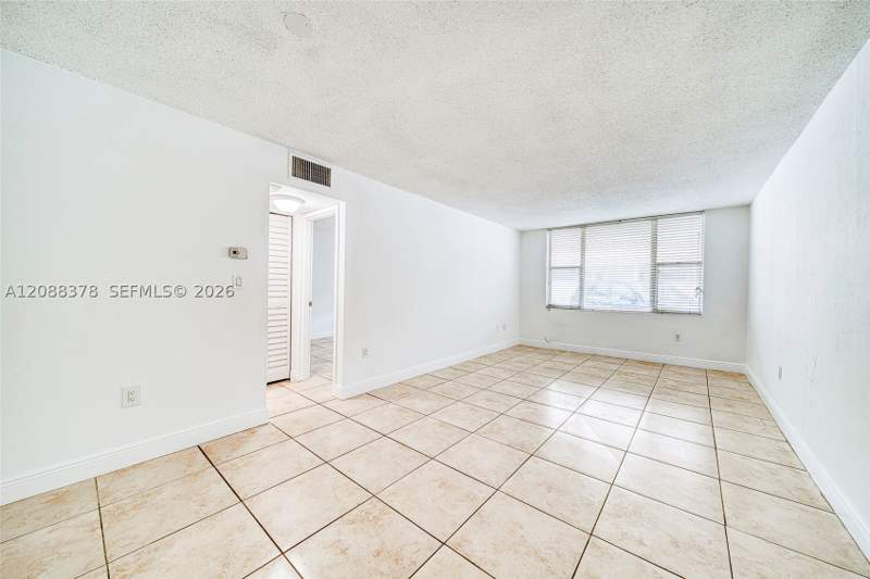 1 bedroom Condominium at 1805 Sans Souci Blvd 122, Bayview Palms Condo, North Miami — photo 5