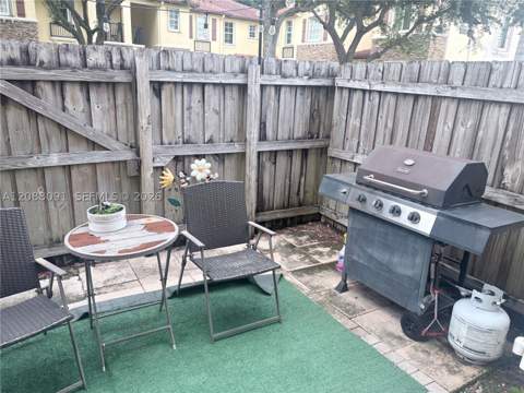 3320 NE 13th Cir Dr 112-23, Homestead FL - photo 15 of 16