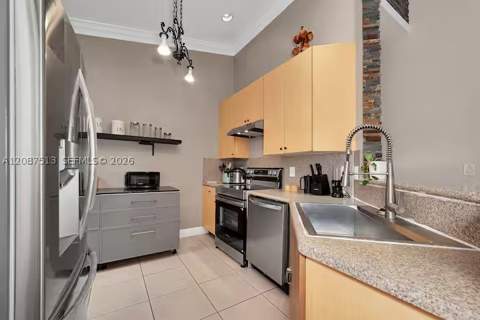 2327 NE 37th Ter, Homestead FL - photo 11 of 34