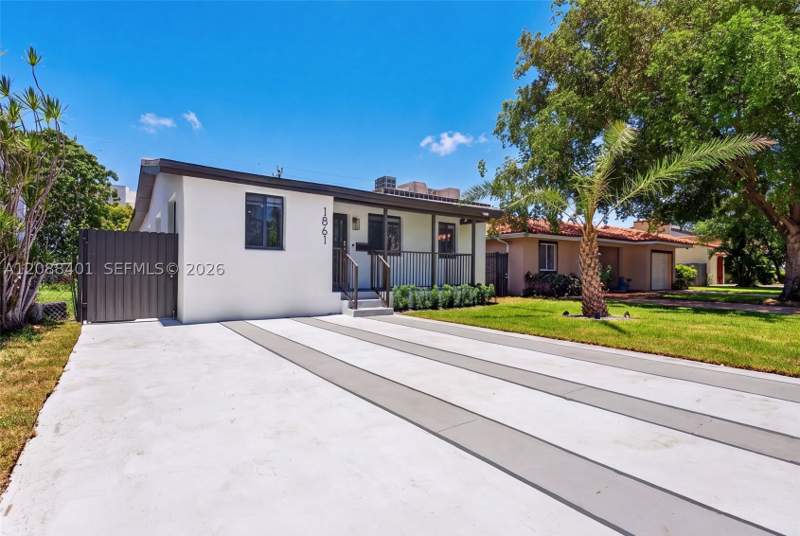 4 bedroom SingleFamilyResidence at 1861 SW 22nd Ter, New Shenandoah, Miami — photo 3