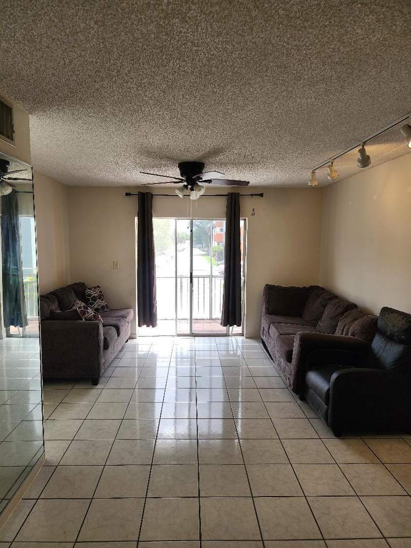 2 bedroom Condominium at 11311 SW 200th Street SW 214-D, Caribbean Gardens Condo, Miami — photo 3
