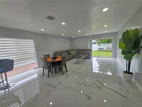 19115 Bel Aire Dr, Cutler Bay FL - photo 16 of 42