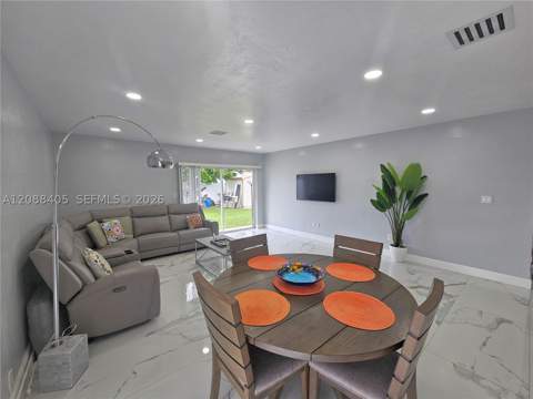 19115 Bel Aire Dr, Cutler Bay FL - photo 9 of 42