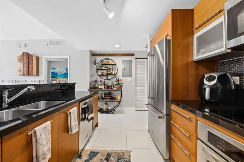2 bedroom Condominium at 253 NE 2nd St 2501, Vizcayne South Condo, Miami — photo 3