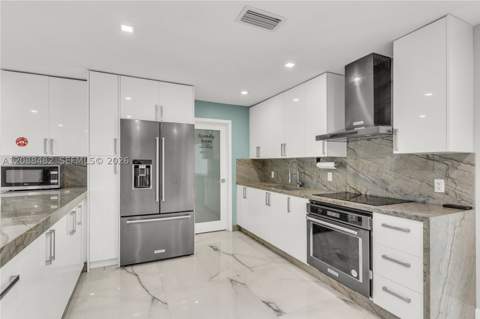 18731 SW 87th Ave, Cutler Bay FL - photo 9 of 39