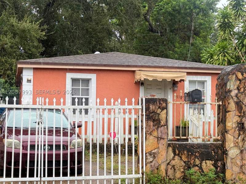 2 bedroom SingleFamilyResidence at 2118 NW 83rd St, West Little River, Miami — photo 3
