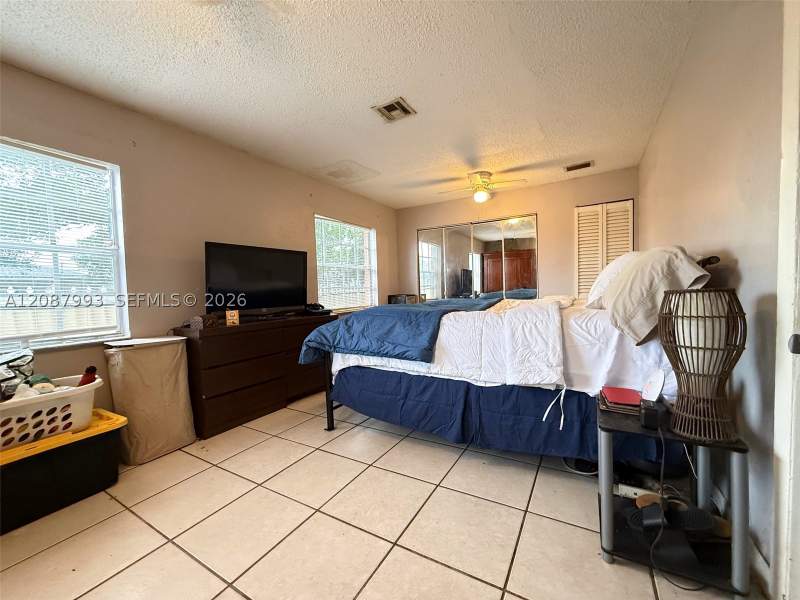 2 bedroom SingleFamilyResidence at 2118 NW 83rd St, West Little River, Miami — photo 4