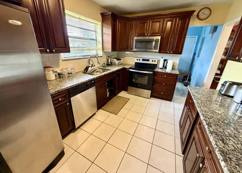3 bedroom SingleFamilyResidence at 2021 NW 187th Street, Windward Estates Sec 1, Miami Gardens — photo 5