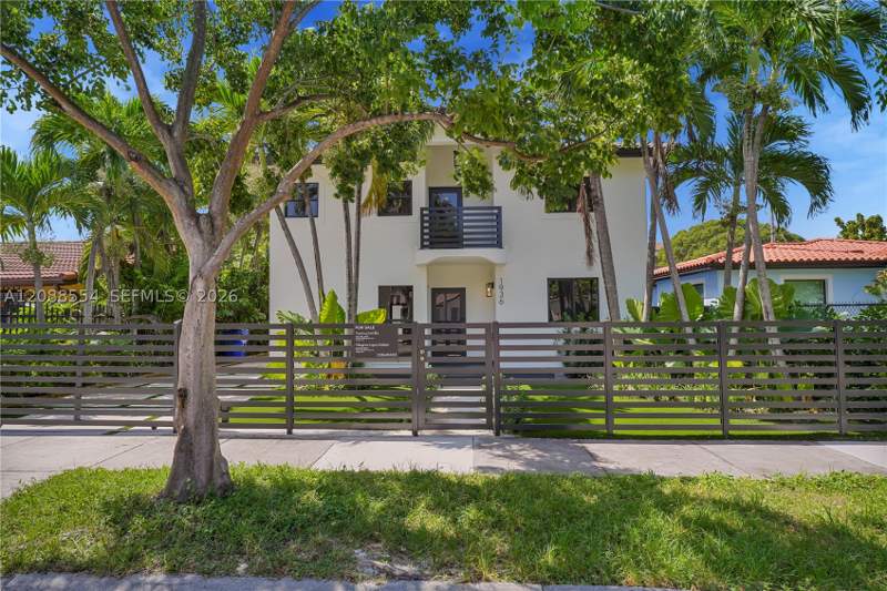5 bedroom SingleFamilyResidence at 1936 SW 18th St, Porter Manor, Miami — photo 3