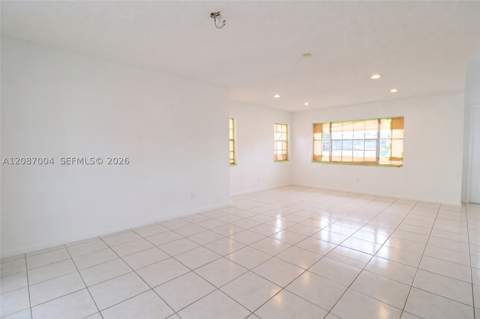 14203 SW 35th St, Miami FL - photo 6 of 33