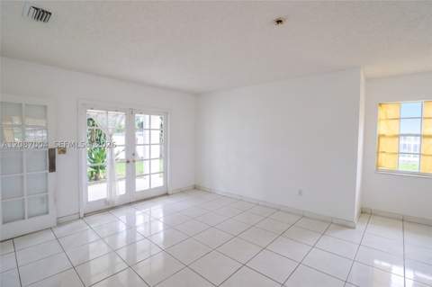 14203 SW 35th St, Miami FL - photo 9 of 33