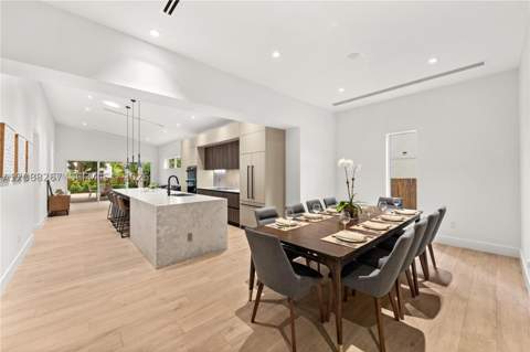 270 SW 29th Rd, Miami FL - photo 11 of 56