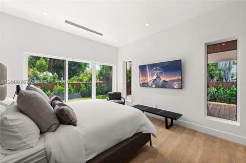 270 SW 29th Rd, Miami FL - photo 16 of 56
