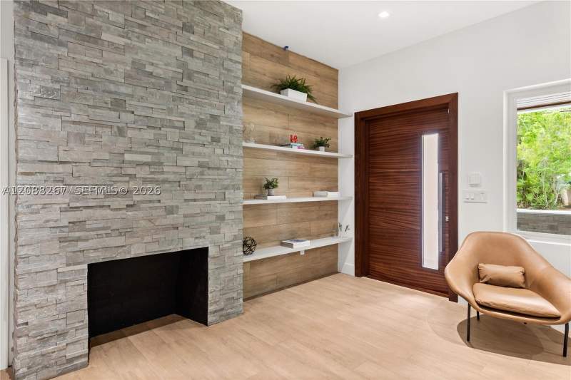 4 bedroom SingleFamilyResidence at 270 SW 29th Rd, Brickell Estates, Miami — photo 5