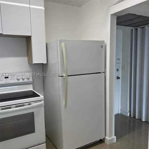 200 172nd St 504, Sunny Isles Beach FL - photo 8 of 17