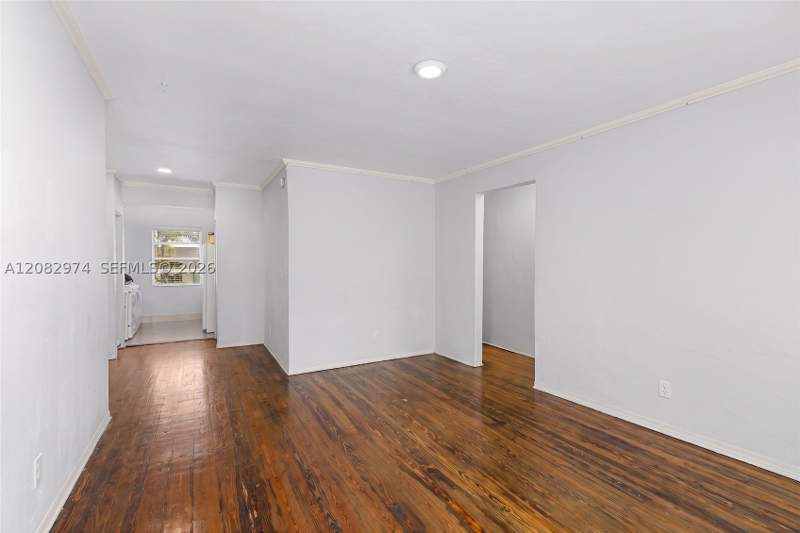 1 bedroom Condominium at 1610 Michigan Ave 5, Lincoln Road Villas South, Miami Beach — photo 3