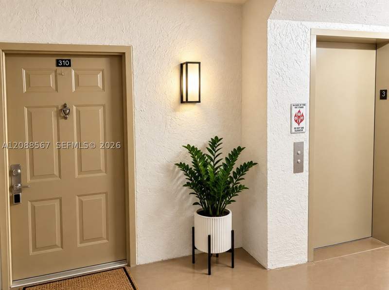 2 bedroom Condominium at 15221 SW 80th St 310, Kendall Lake Towers Condo, Miami — photo 4