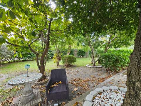 520 NE 38th St 12, Miami FL - photo 11 of 12