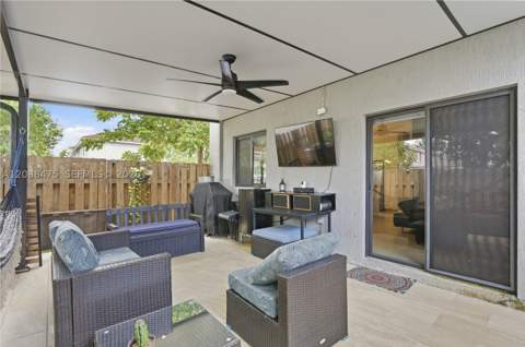 16335 SW 44th Ter, Miami FL - photo 18 of 24