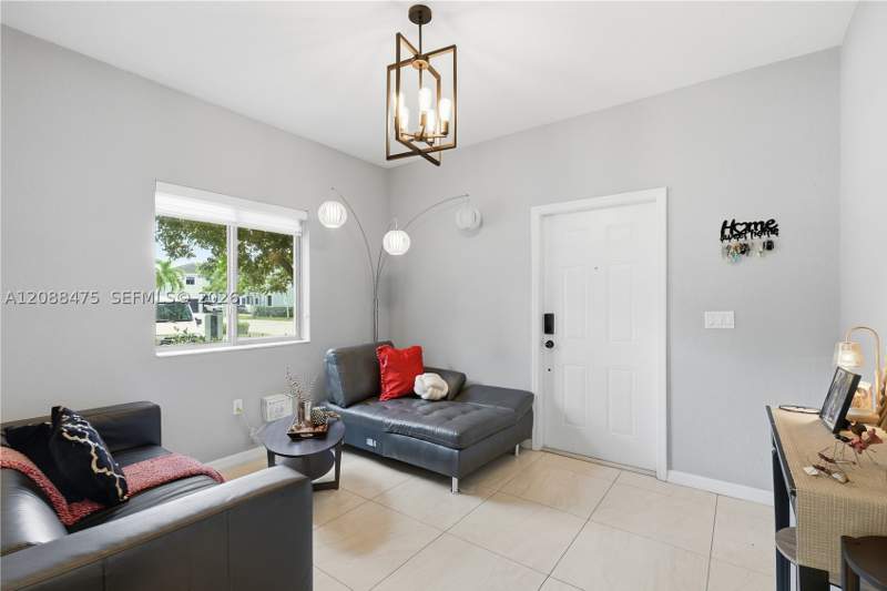 3 bedroom Townhouse at 16335 SW 44th Ter, Oakland Subdivision, Miami — photo 4