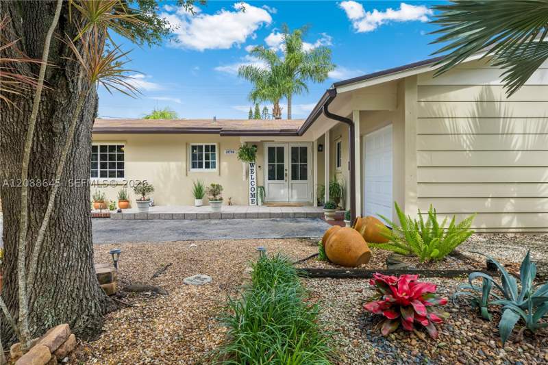 4 bedroom SingleFamilyResidence at 19780 SW 101st Ave, Bel Aire Sec 5, Cutler Bay — photo 4