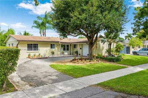 19780 SW 101st Ave, Cutler Bay FL - photo 7 of 38