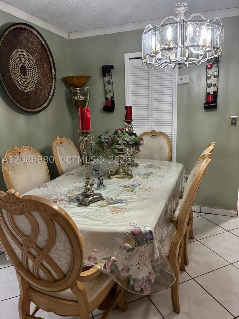 3 bedroom Townhouse at 2403 W 76th St 102, West Palm Villas III Cond, Hialeah — photo 3