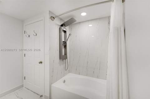 2000 N Bayshore Dr 619, Miami FL - photo 17 of 23