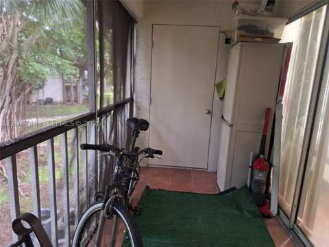 13967 SW 91st Ter 13967, Miami FL - photo 11 of 16