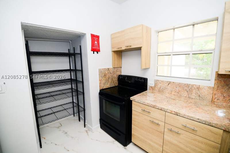 3 bedroom SingleFamilyResidence at 298 NW 104th St, W Miami Shores Sec B, Miami — photo 4