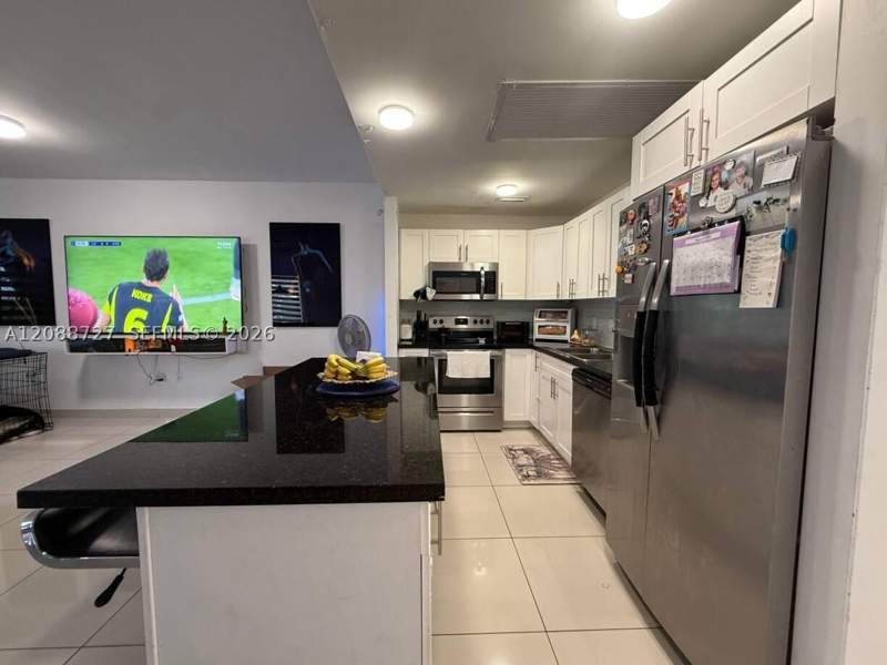 4 bedroom SingleFamilyResidence at 26149 SW 137th Ave, Vitran At Naranja Estates, Homestead — photo 4