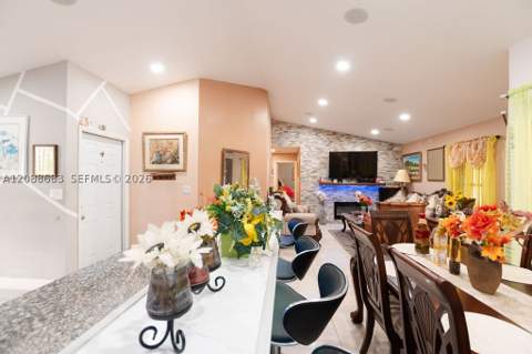 1111 San Remo Cir, Homestead FL - photo 10 of 34