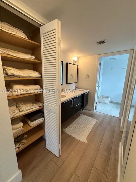 55 Ocean Lane Dr 2028, Key Biscayne FL - photo 12 of 19